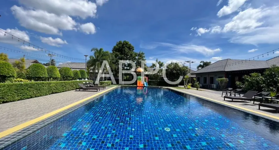 For rent 6 bedrooms house in Bang Lamung, Chonburi