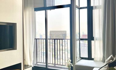 For sale 3 bedrooms condo in Watthana, Bangkok