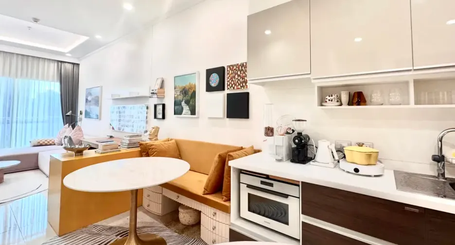 Wohnung zum Kauf mit 1 Zimmer in Bang Rak, Bangkok