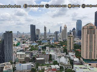 For sale 3 ベッドルーム condo in Sathon, Bangkok