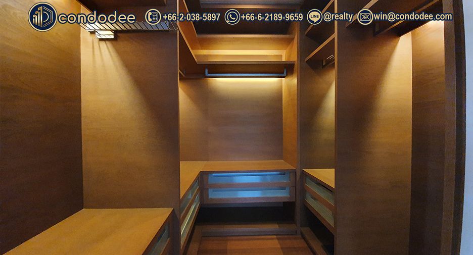 À vendre 3 chambres condo à Sathon, Bangkok