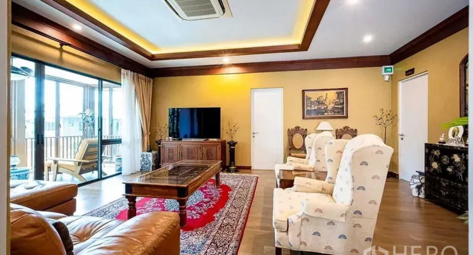 For sale 5 bedrooms house in Prawet, Bangkok