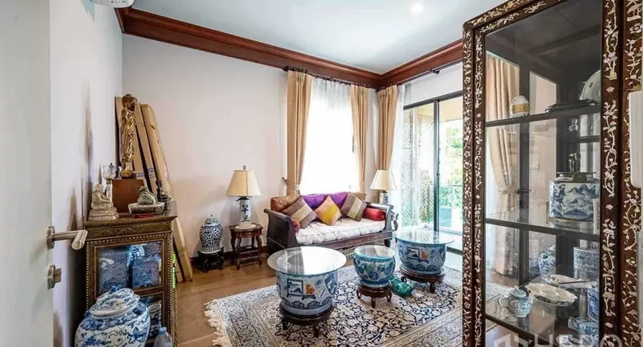 For sale 5 bedrooms house in Prawet, Bangkok