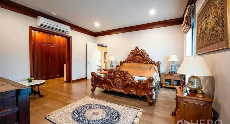 For sale 5 bedrooms house in Prawet, Bangkok
