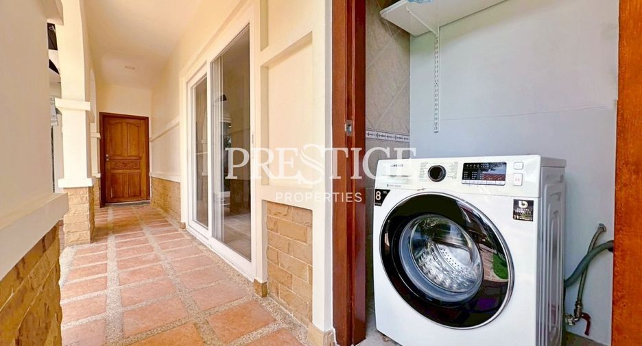 For sale 4 bedrooms house in Bang Lamung, Chonburi