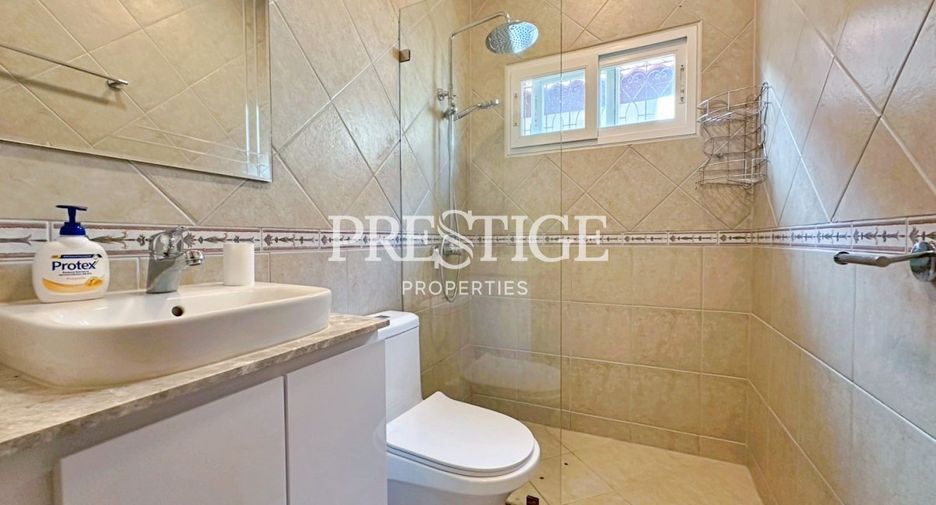 For sale 4 bedrooms house in Bang Lamung, Chonburi