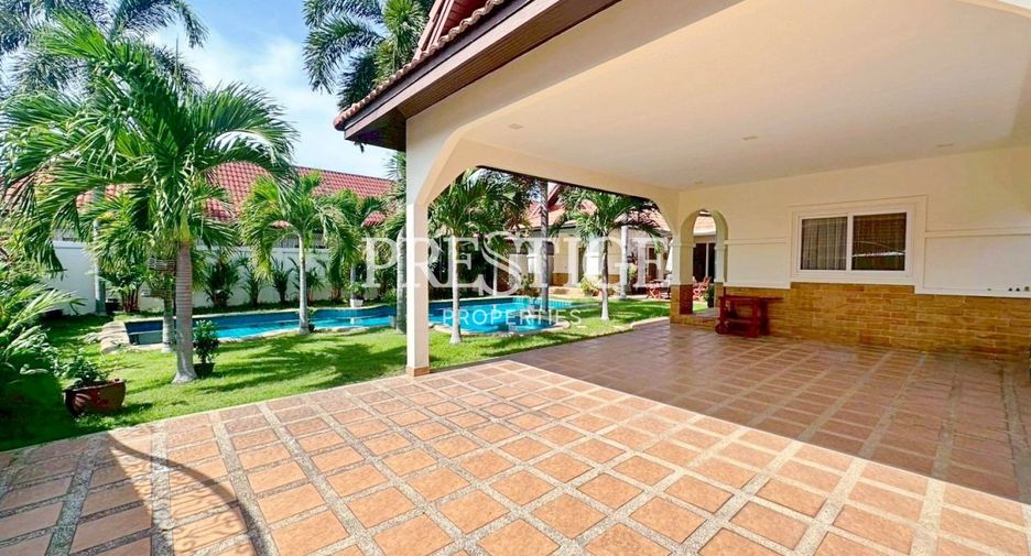 For sale 4 bedrooms house in Bang Lamung, Chonburi