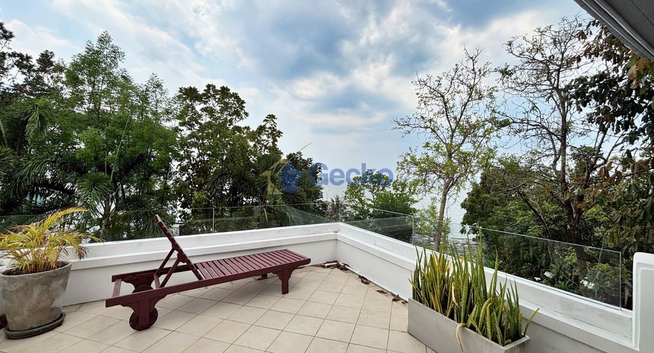 For rent and for sale 5 bedrooms house in Bang Lamung, Chonburi
