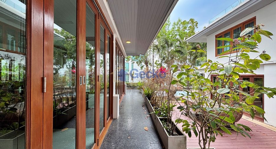 For rent and for sale 5 bedrooms house in Bang Lamung, Chonburi
