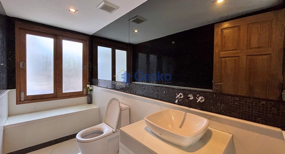 For rent and for sale 5 bedrooms house in Bang Lamung, Chonburi
