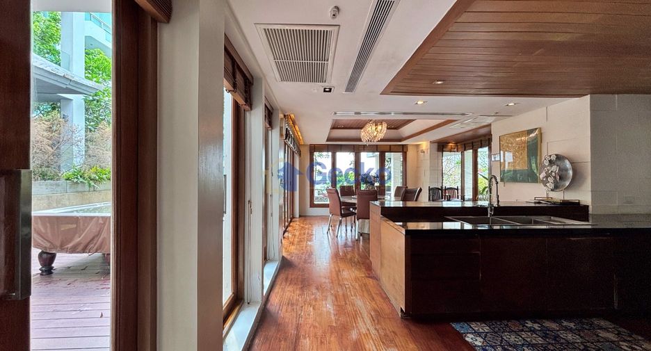 For rent and for sale 5 bedrooms house in Bang Lamung, Chonburi