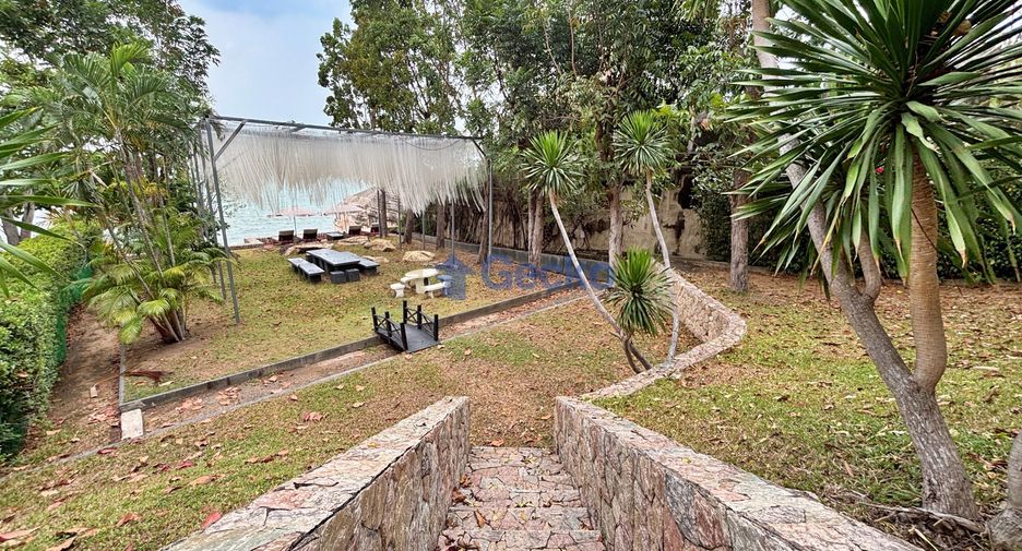 For rent and for sale 5 bedrooms house in Bang Lamung, Chonburi