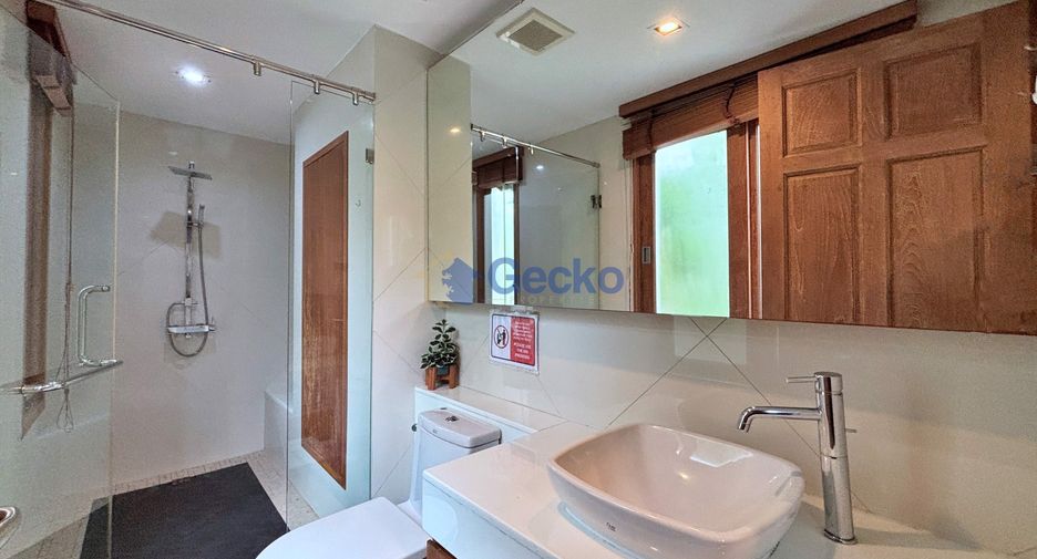For rent and for sale 5 bedrooms house in Bang Lamung, Chonburi