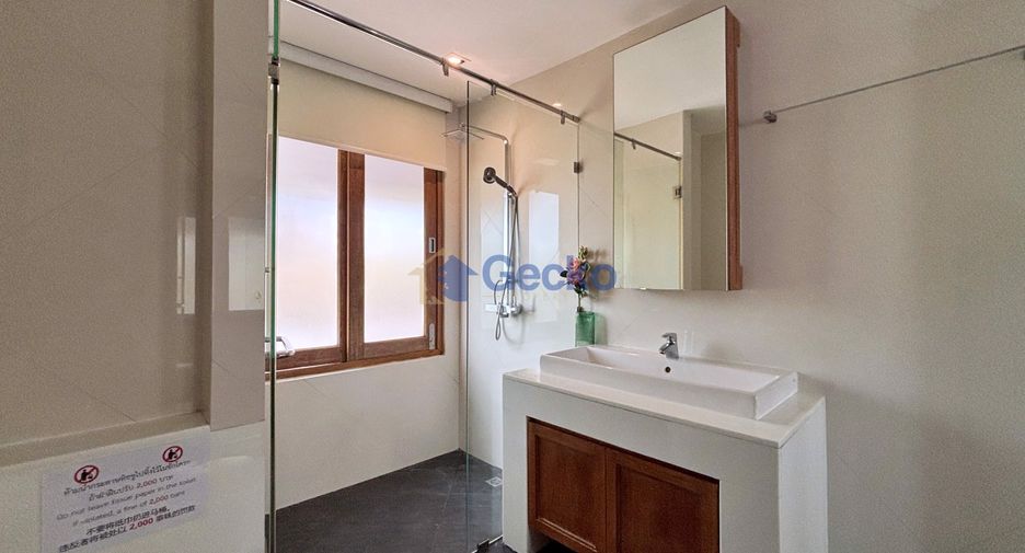 For rent and for sale 5 bedrooms house in Bang Lamung, Chonburi