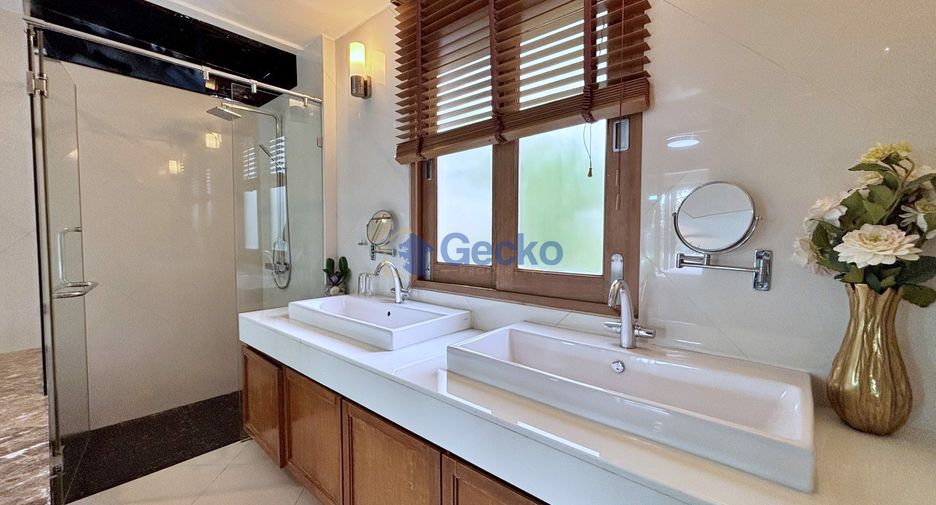 For rent and for sale 5 bedrooms house in Bang Lamung, Chonburi