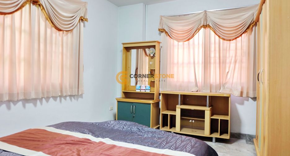 For rent and for sale 4 bedrooms house in Bang Lamung, Chonburi