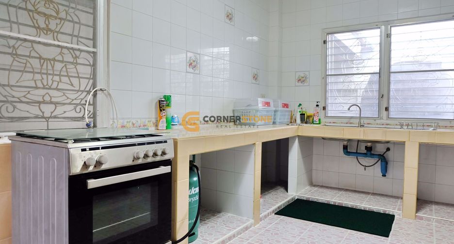 For rent and for sale 4 bedrooms house in Bang Lamung, Chonburi