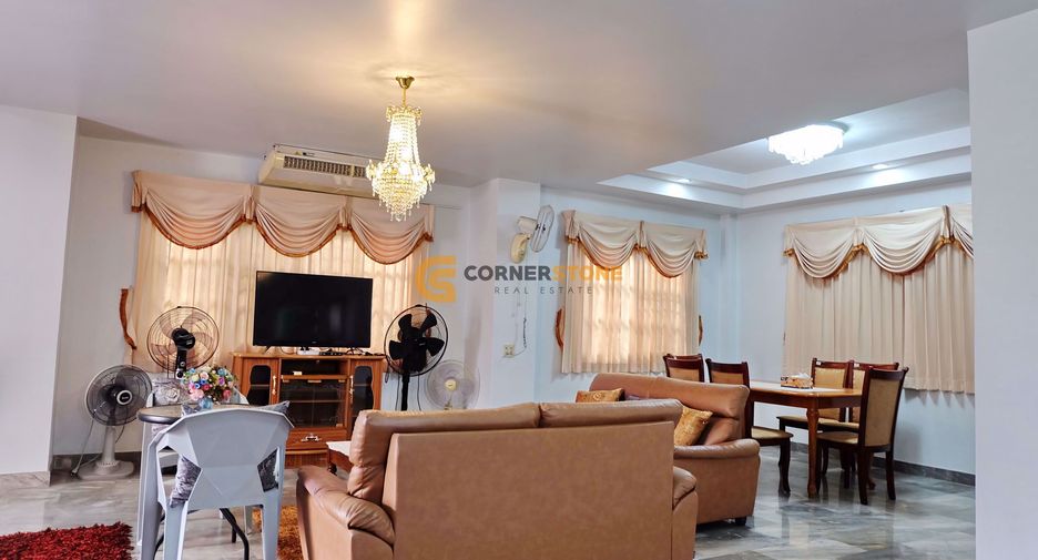For rent and for sale 4 bedrooms house in Bang Lamung, Chonburi