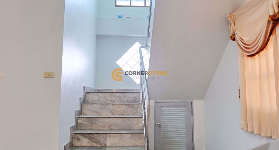 For rent and for sale 4 bedrooms house in Bang Lamung, Chonburi