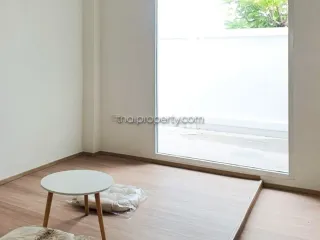 Casa en alquiler y en venta de 6 habitaciones en Bang Lamung, Chonburi