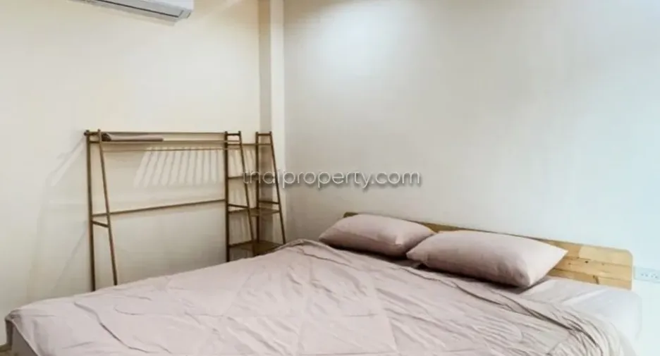 For rent and for sale 6 bedrooms house in Jomtien, Pattaya