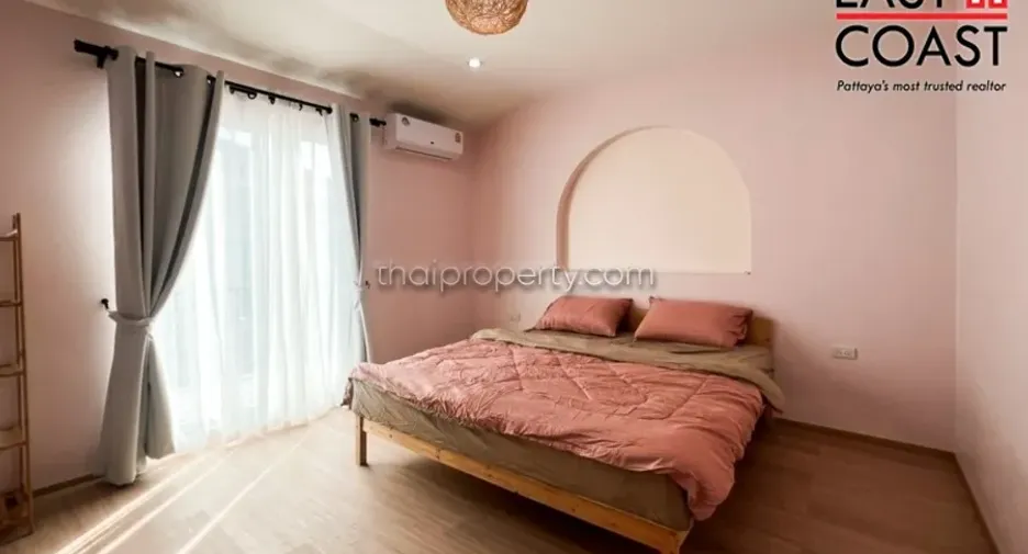 For rent and for sale 6 bedrooms house in Jomtien, Pattaya