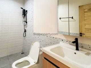 Casa en venta y en alquiler de 6 habitaciones en Bang Lamung, Chonburi