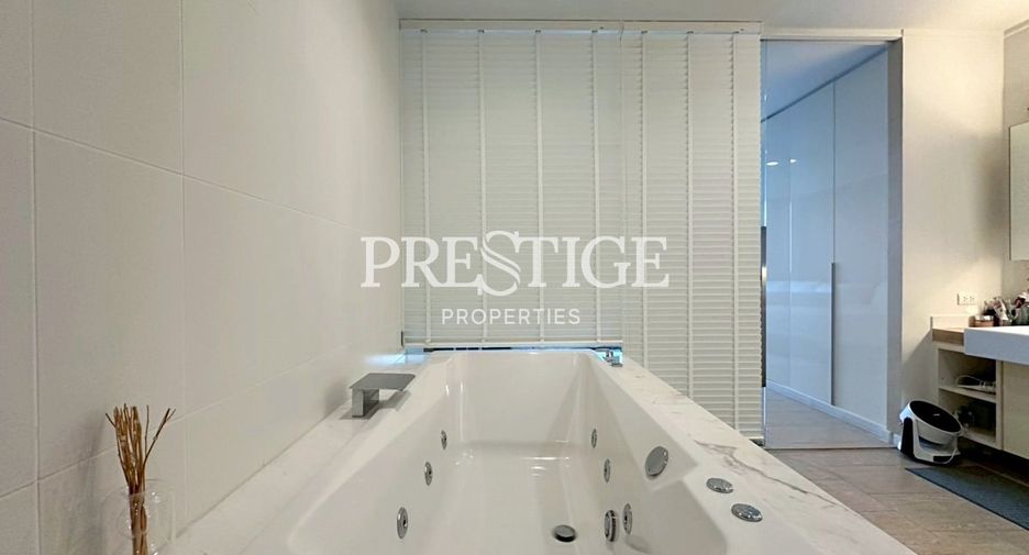For sale 3 bedrooms condo in Bang Lamung, Chonburi