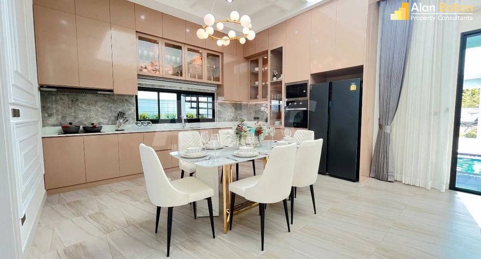 For sale 3 ベッドルーム house in Bang Lamung, Chonburi