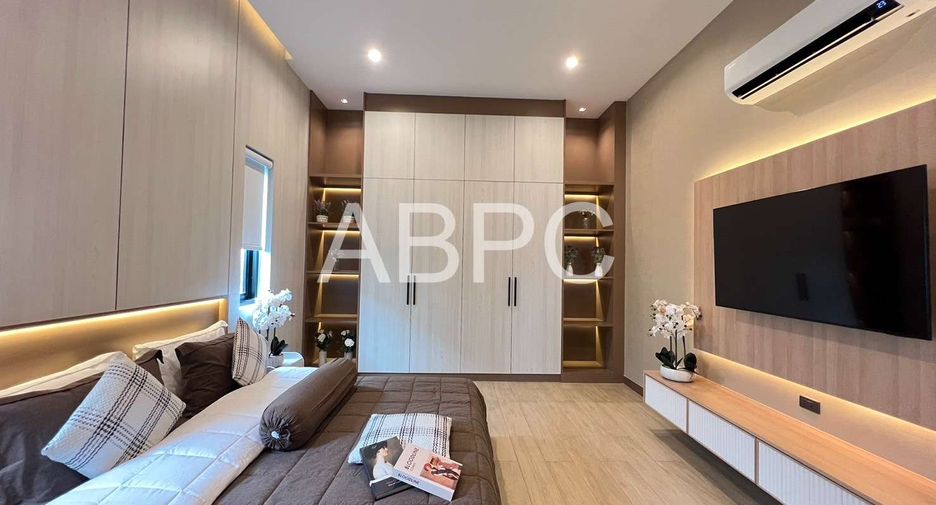 Haus zum Kauf mit 4 Zimmer in Bang Lamung, Chonburi