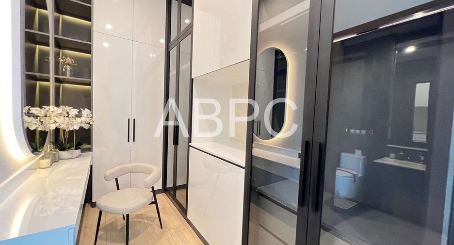 Haus zum Kauf mit 4 Zimmer in Bang Lamung, Chonburi