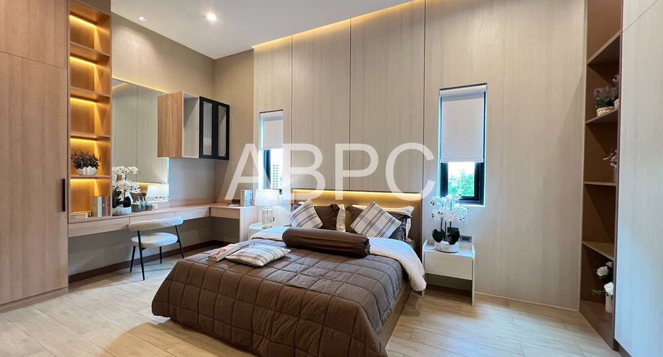 Casa en venta de 4 habitaciones en Bang Lamung, Chonburi