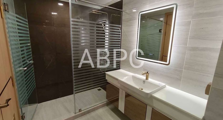 À vendre 2 chambres condo à Jomtien, Pattaya