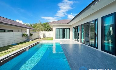 For sale 3 bedrooms villa in Bang Lamung, Chonburi