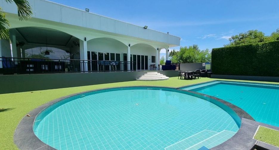 出售 14 卧室 酒店 在 Sattahip, Chon Buri