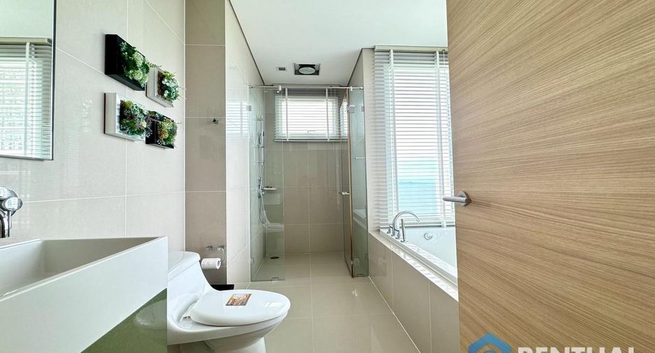 For sale 2 bedrooms condo in Jomtien, Pattaya