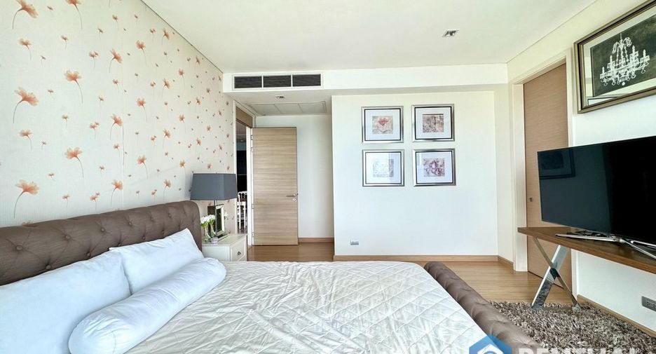 For sale 2 bedrooms condo in Jomtien, Pattaya