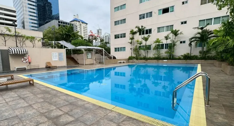 出租 和 出售 2 卧室 公寓 在 Watthana, 曼谷