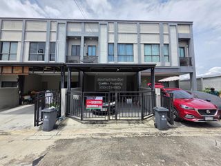 À vendre 3 chambres maison de ville à Bang Kruai, Nonthaburi