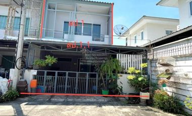 出售 3 卧室 联排别墅 在 Lam Luk Ka, Pathum Thani