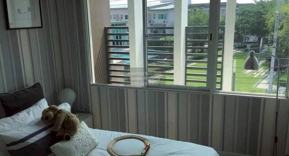 À vendre 3 chambres maison de ville à Lak Si, Bangkok