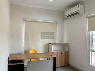For sale 4 bedrooms townhouse in Khlong Sam Wa, Bangkok