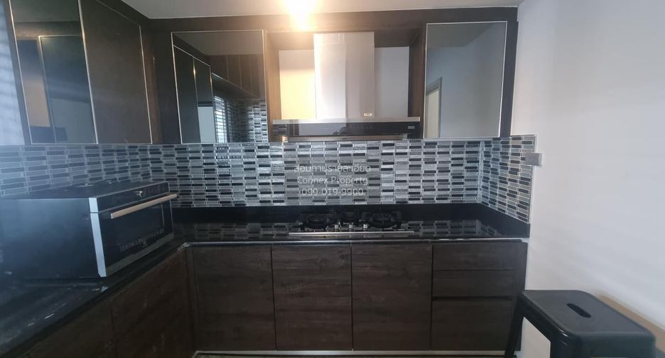 Haus zum Kauf mit 4 Zimmer in Lat Krabang, Bangkok