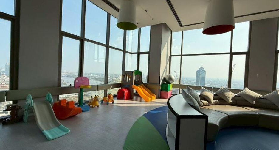 Condo en venta de 2 habitaciones en Yan Nawa, Bangkok