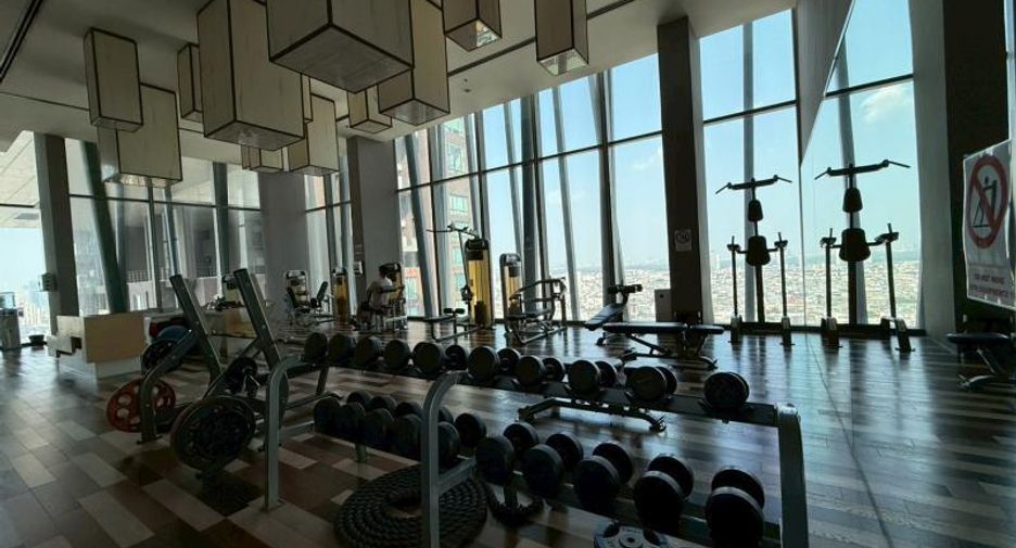 Condo en venta de 2 habitaciones en Yan Nawa, Bangkok