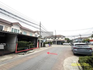 出售 3 卧室 联排别墅 在 Bang Kruai, Nonthaburi