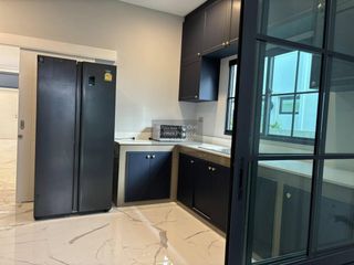 Продажа 5 спальни дом в Bang Phli, Самутпракан