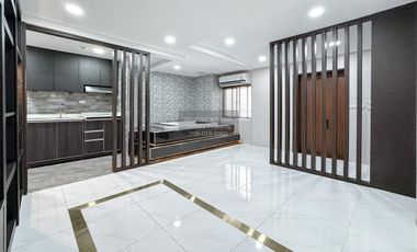 Продажа 1 кровать кондо в Дин Даенг, Бангкок