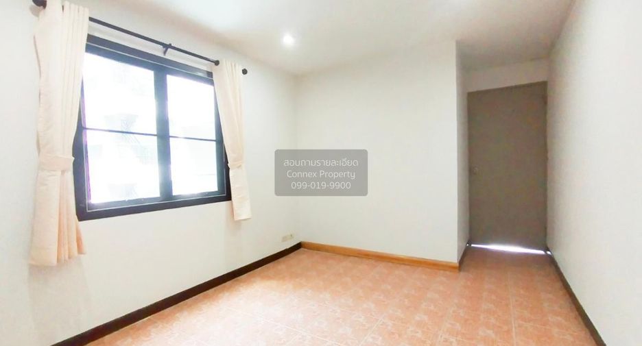 À vendre 2 chambres condo à Bang Na, Bangkok