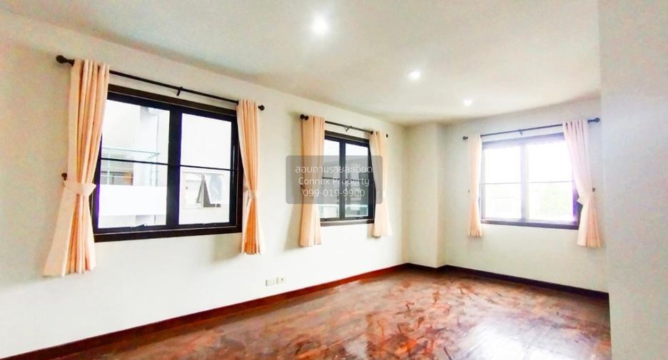 À vendre 2 chambres condo à Bang Na, Bangkok